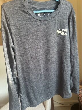 Abercrombie & Fitch Long-Sleeve Active Tee in Heather Gray with Moose Logo
